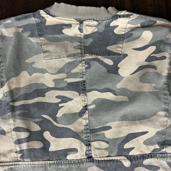 Camo Jacket - Picture 6 of 7